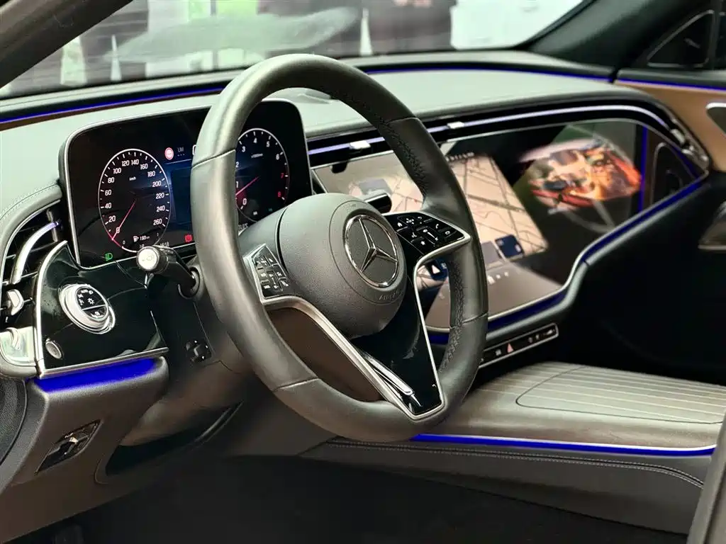 Mercedes-Benz E-Class 2025 E 300 L Luxury Model купить на сайте DeffCars
