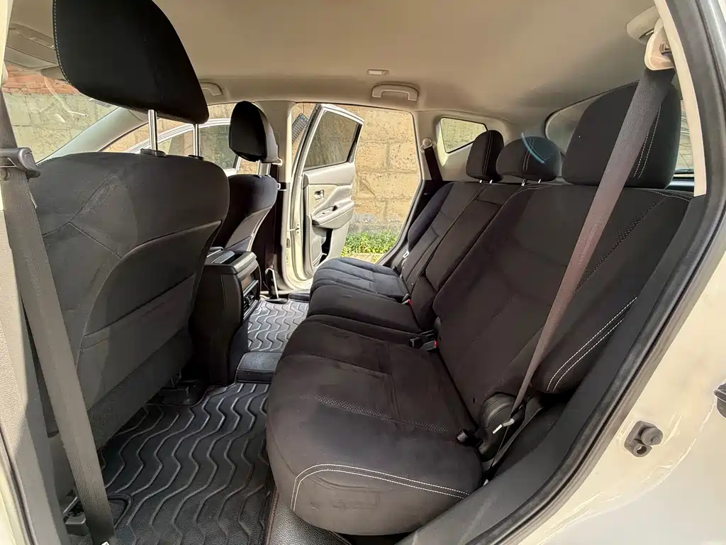 Loulan 2021 2.5L XE 2WD Elite Edition купить на сайте DeffCars