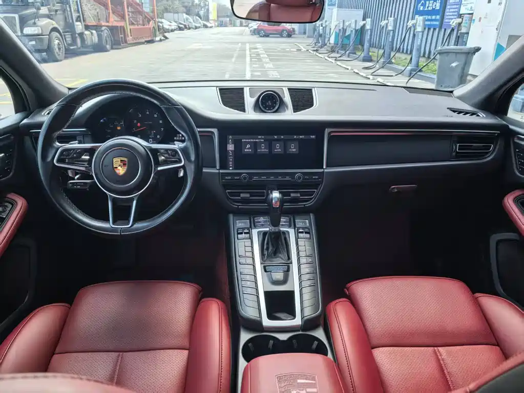 Macan 2021 Macan 2.0T купить на сайте DeffCars