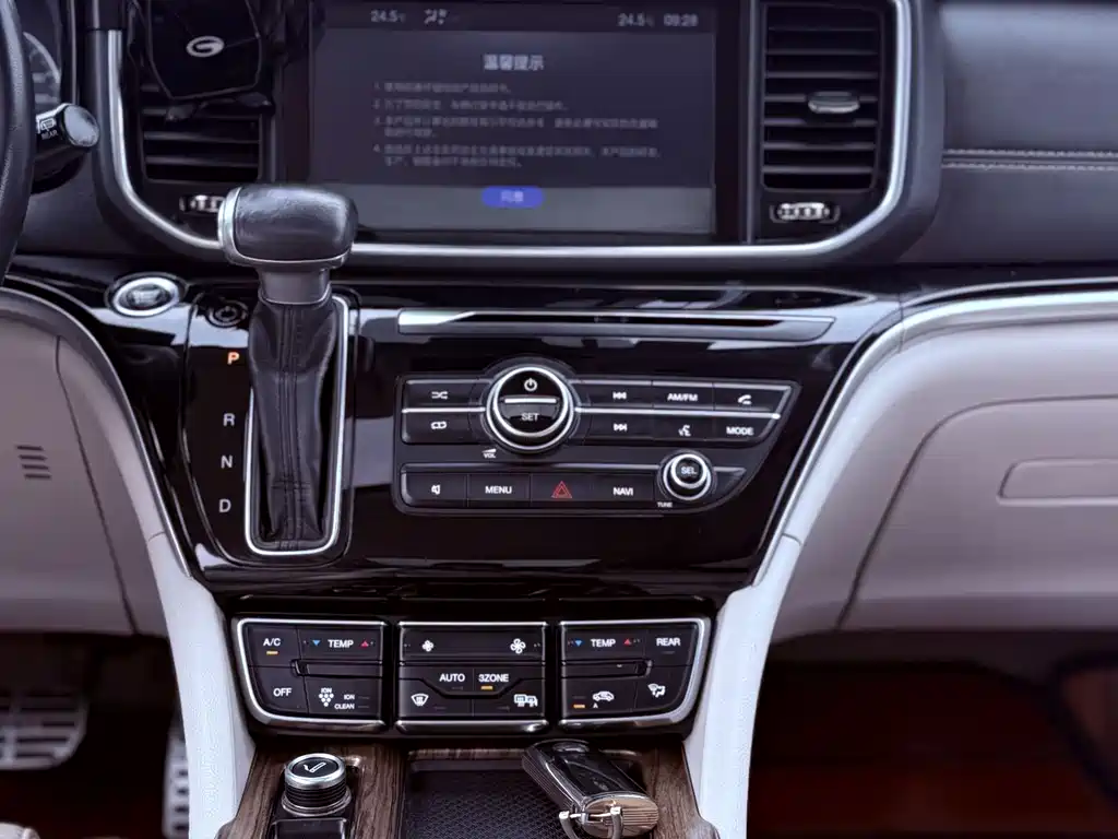 Trumpchi M8 2018 320T Premium Edition купить на сайте DeffCars