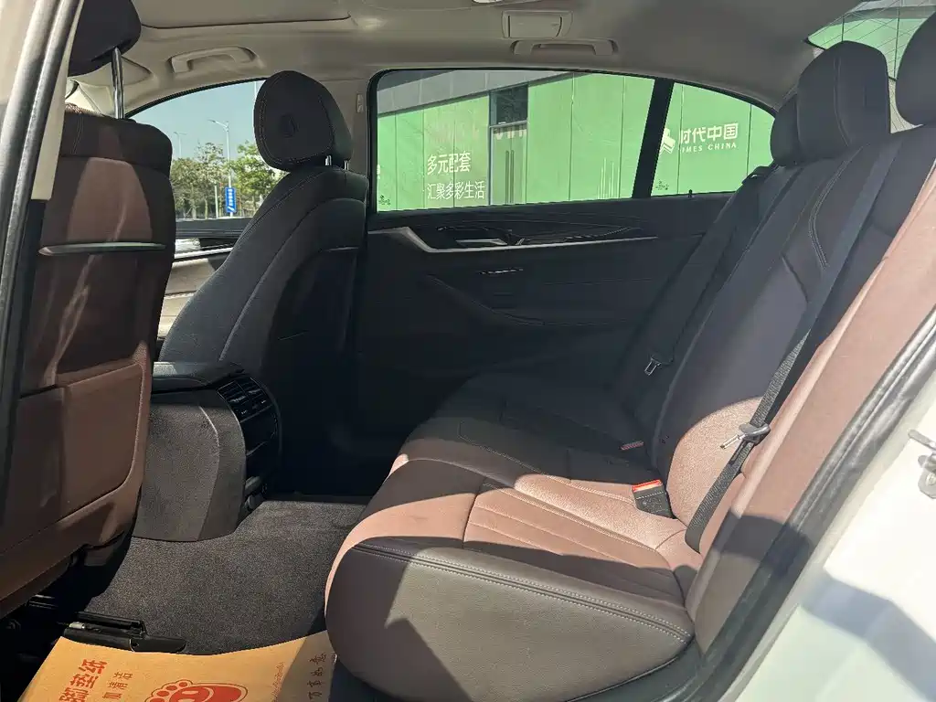 BMW 5 Series 2020 525Li Luxury Package купить на сайте DeffCars