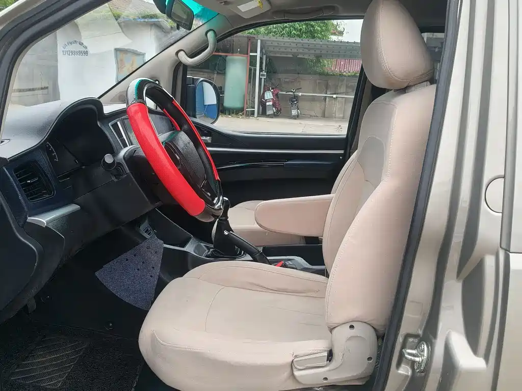Lingzhi 2022 M5 1.6L practical 5-seater купить на сайте DeffCars