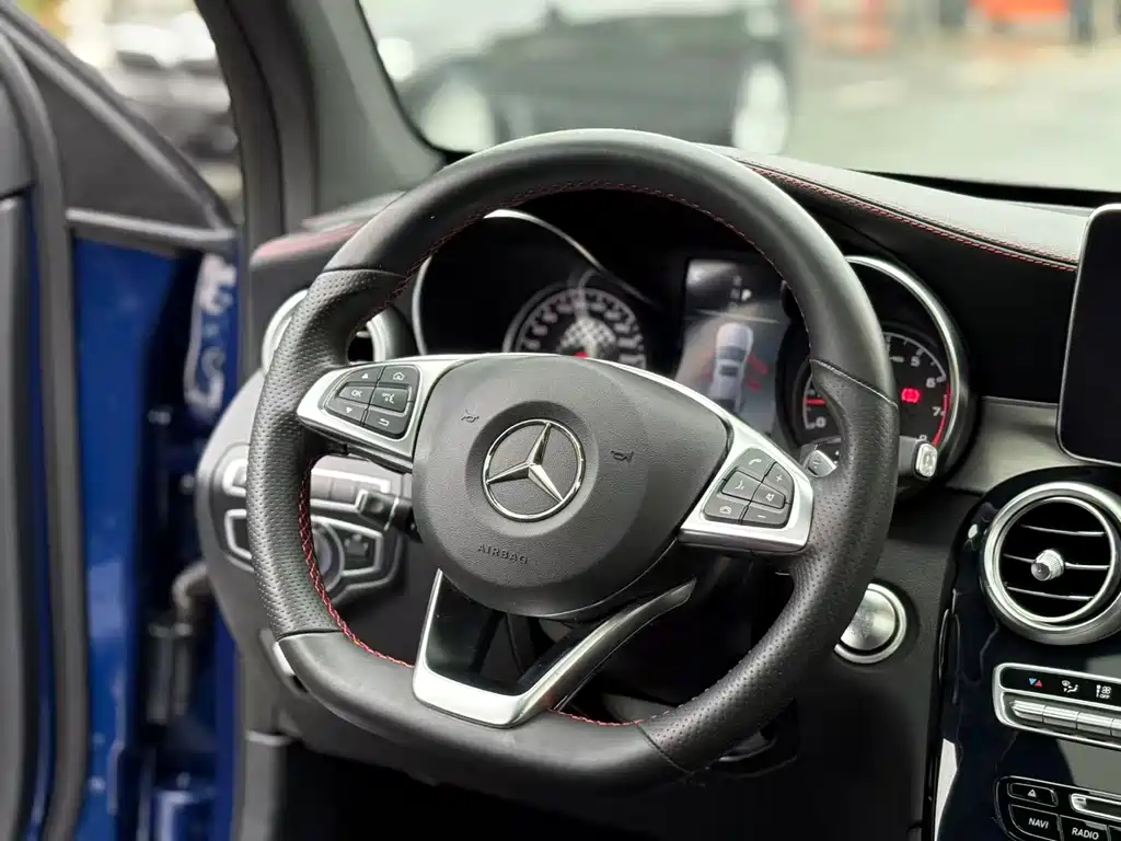 Mercedes-Benz GLC Coupe AMG 2017 AMG GLC 43 4MATIC Coupe SUV купить на сайте DeffCars