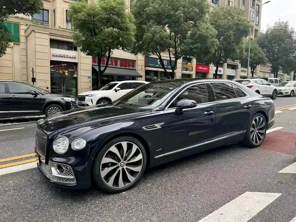 Flying Spur 2024 4.0T V8 Yadu Edition купить на сайте DeffCars