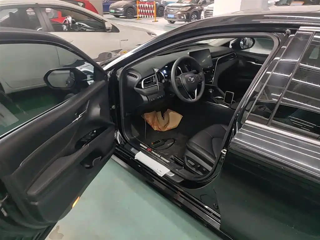 Camry 2021 2.0G Deluxe Edition купить на сайте DeffCars