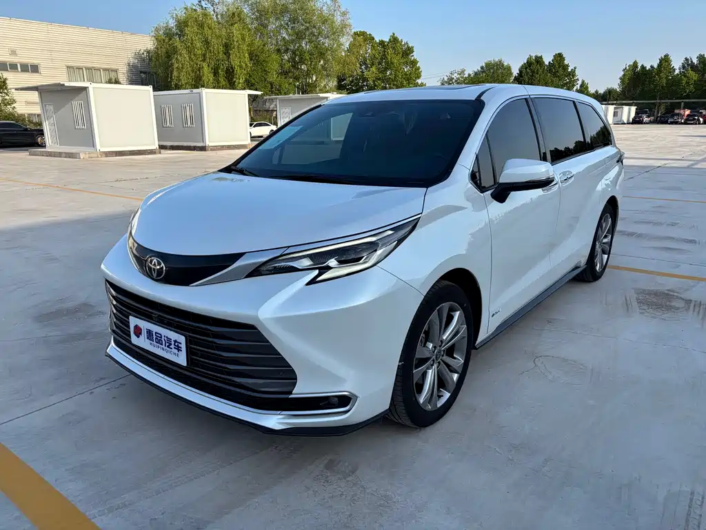 SIENNA 2024 2.5L Hybrid Premium Edition купить на сайте DeffCars