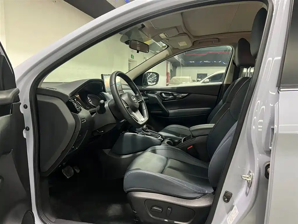 Qashqai 2025 Honor 2.0L CVT XV+ Leading Edition купить на сайте DeffCars