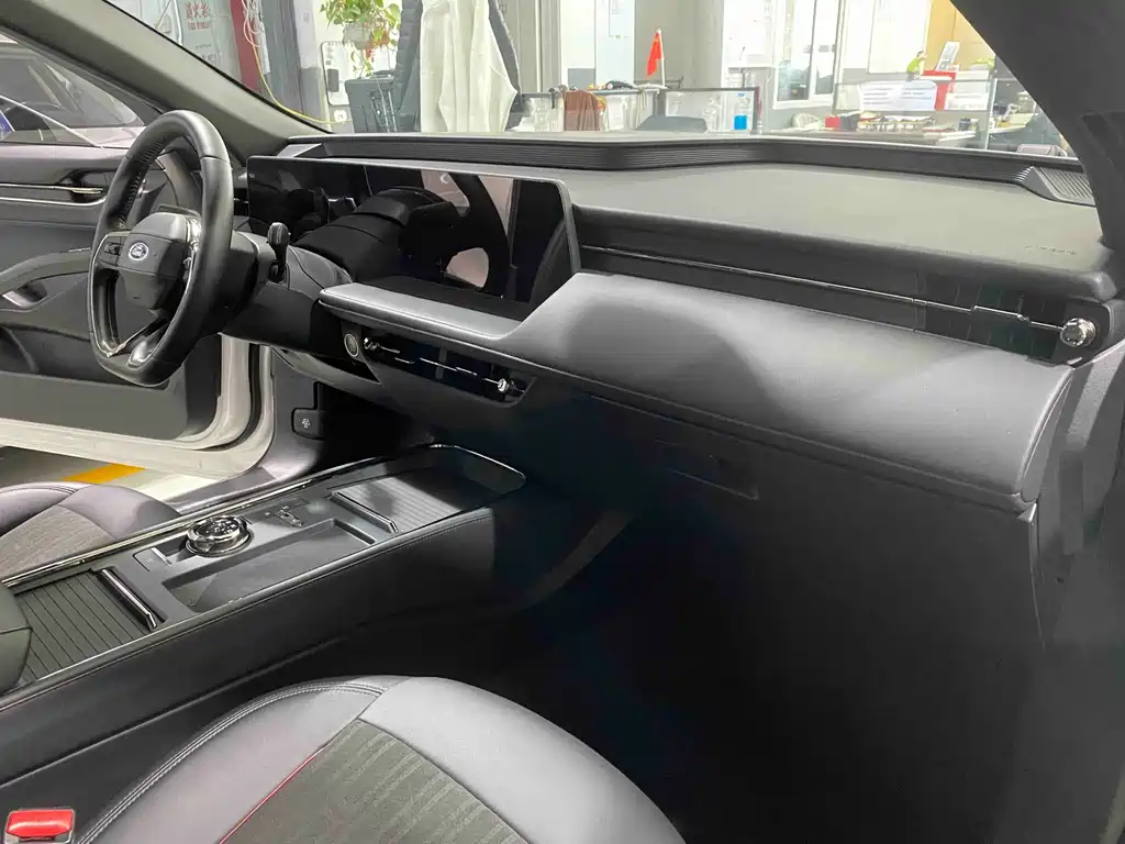 Mondeo 2023 EcoBoost 180 Comfort купить на сайте DeffCars