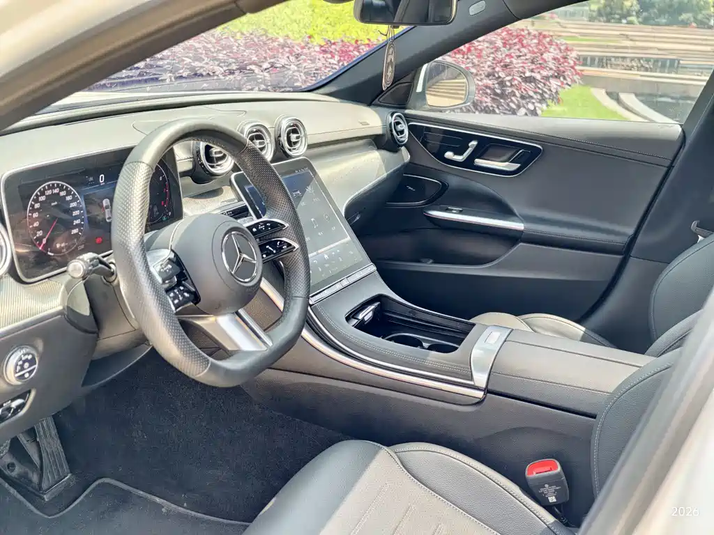 Mercedes-Benz C-Class 2024 facelift three C 260 L sports version купить на сайте DeffCars