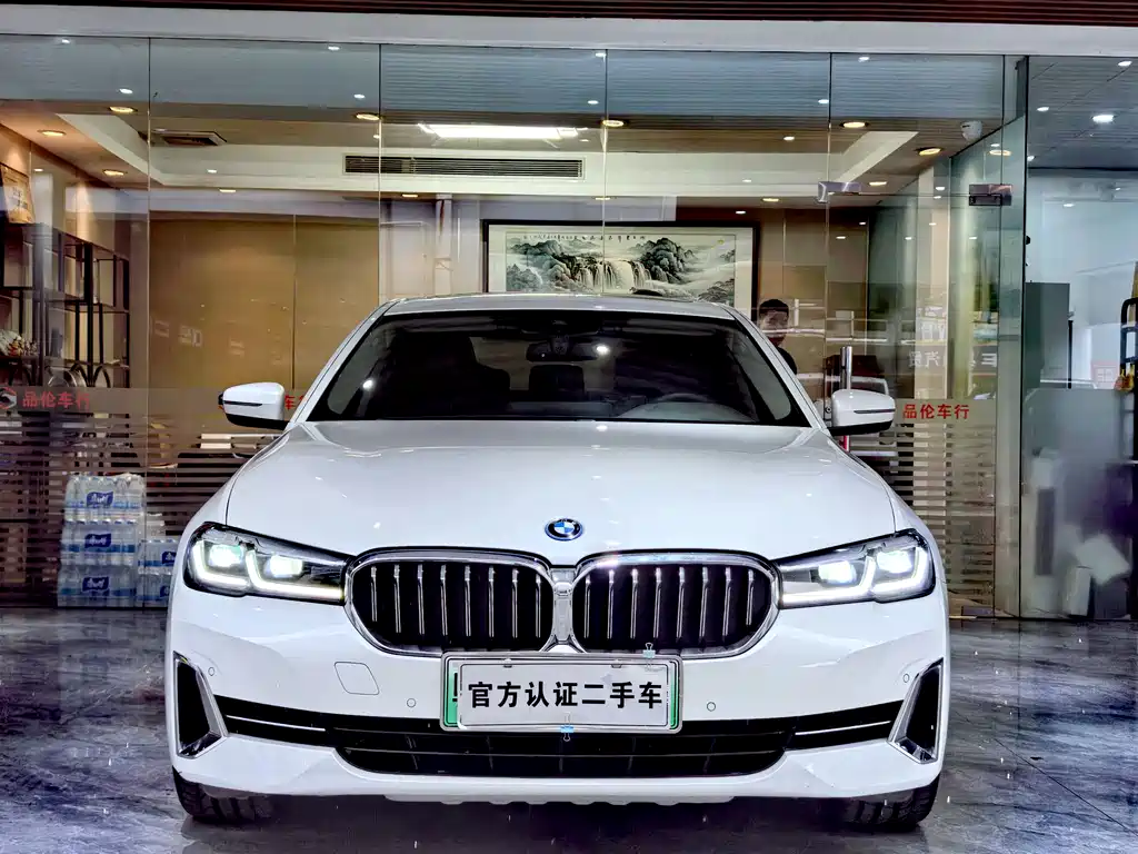 BMW 5 Series New Energy 2022 Model 535Le Luxury Package купить на сайте DeffCars