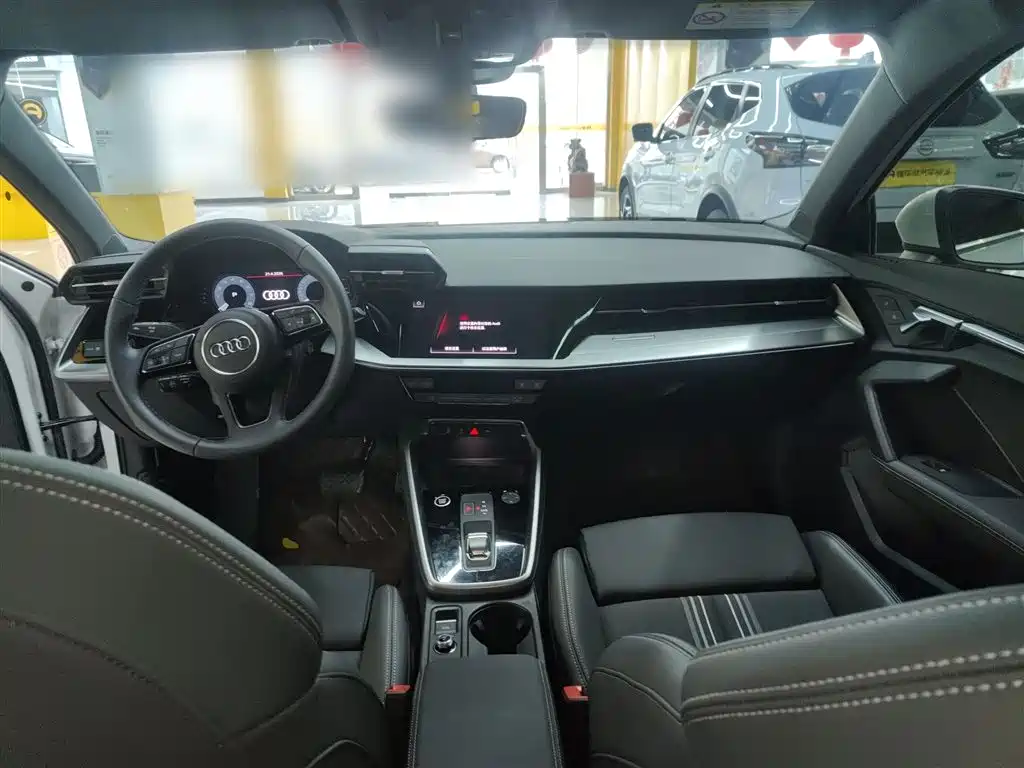 Audi A3 2024 A3L Limousine 35 TFSI Fashionable and Sporty купить на сайте DeffCars
