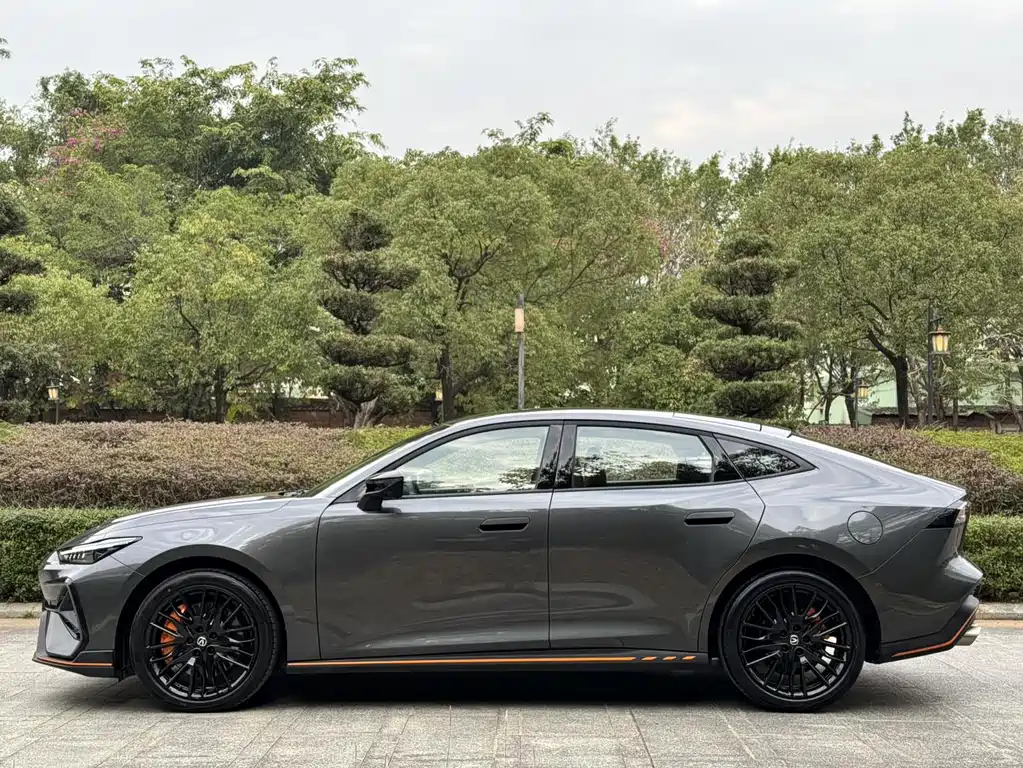 Changan UNI-V 2025 third generation 2.0T powerful model купить на сайте DeffCars