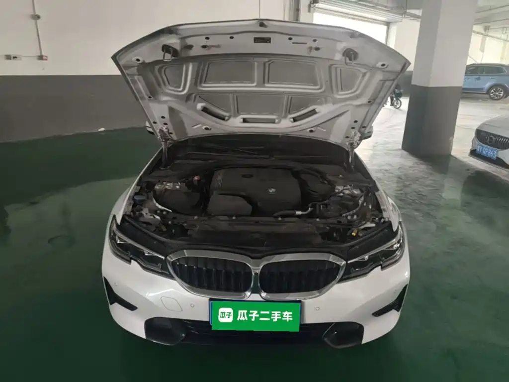 BMW 3 Series 2020 320i Sports Package купить на сайте DeffCars