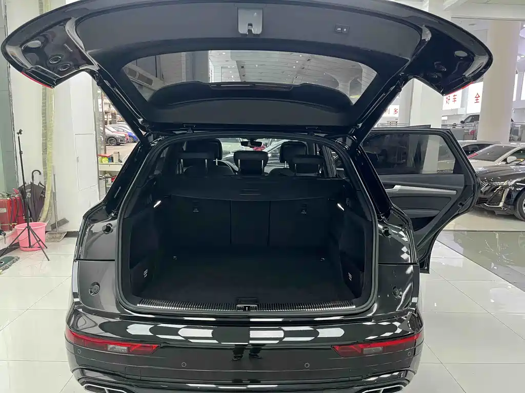 Audi Q5L 2023 40T luxury and dynamic model купить на сайте DeffCars