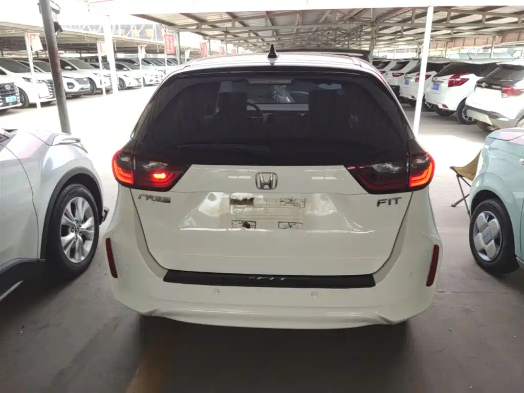 Fit 2021 1.5L CVT Trendy Edition купить на сайте DeffCars
