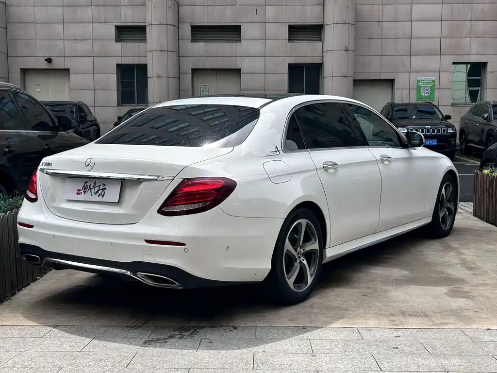 Mercedes-Benz E-Class 2019 E 300 L Sports Luxury купить на сайте DeffCars