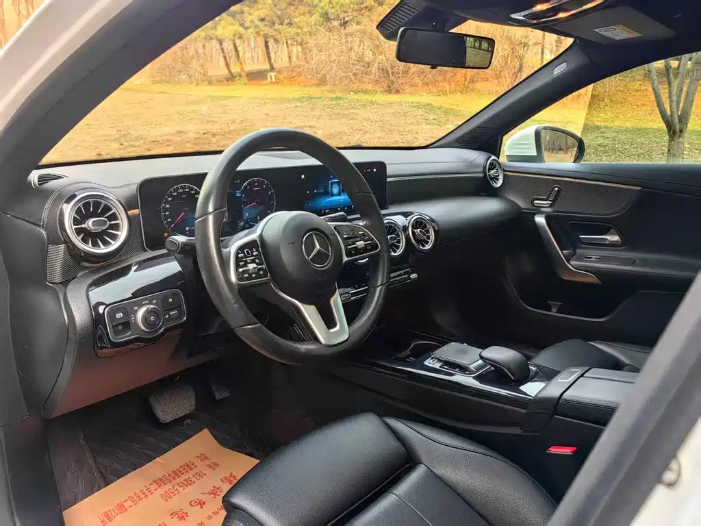 Mercedes-Benz A-Class 2019 A 200 L купить на сайте DeffCars