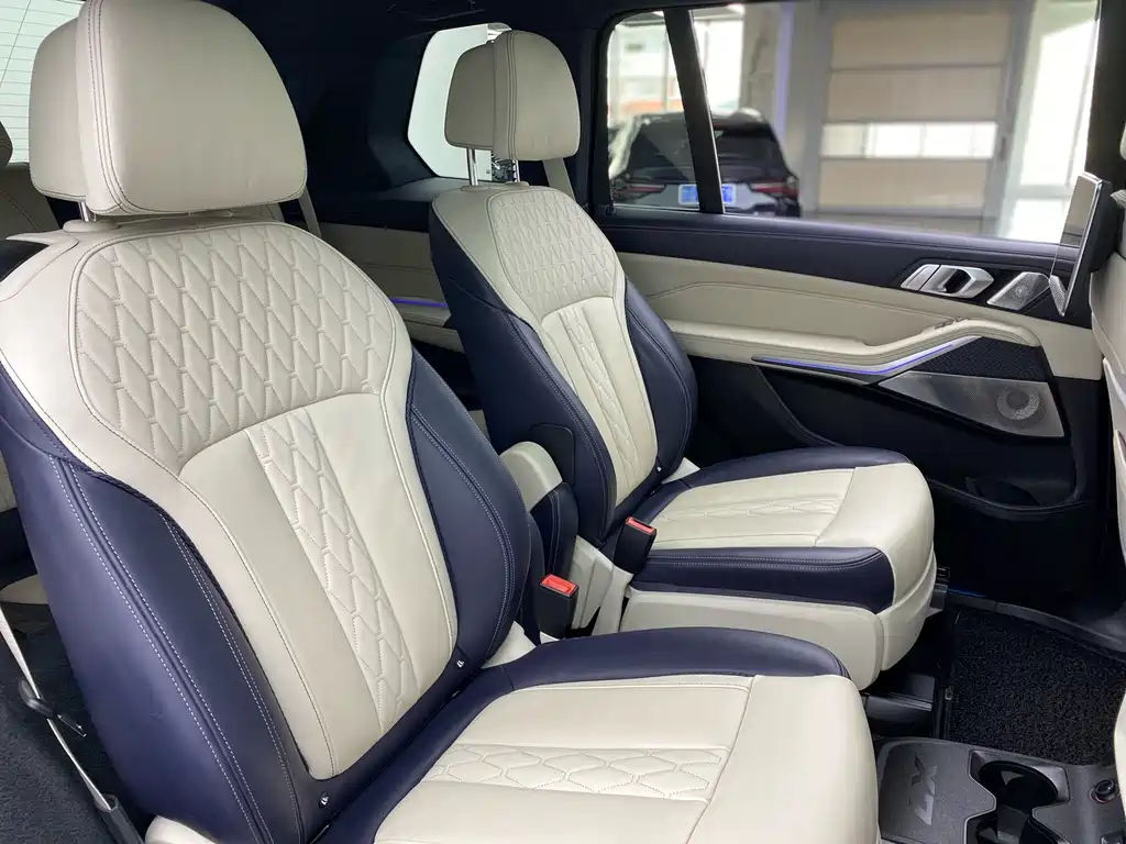 BMW X7 2020 xDrive M50i купить на сайте DeffCars