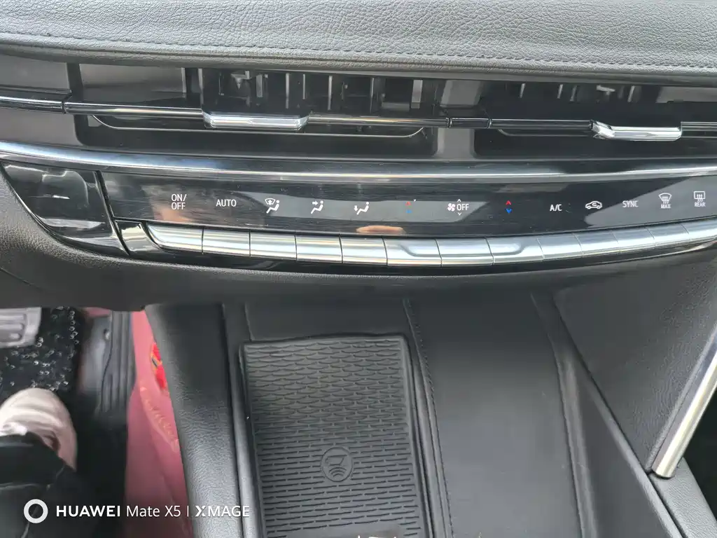 Cadillac CT6 2023 28T Fashion Model купить на сайте DeffCars