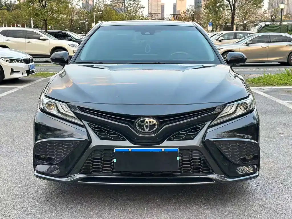 Camry 2022 2.0S Knight Edition купить на сайте DeffCars