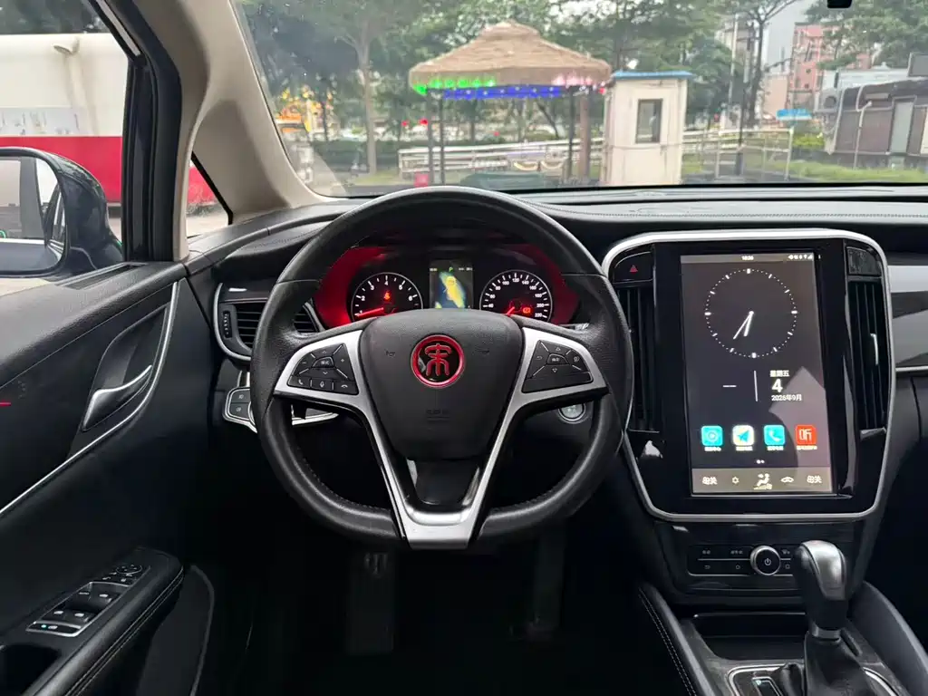 Song MAX 2018 1.5T automatic intelligent connected luxury model 6 seats купить на сайте DeffCars