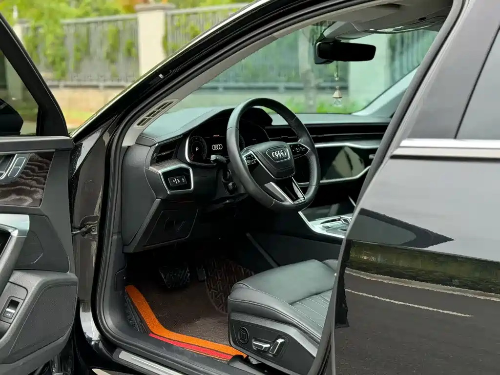 Audi A6L 2023 45 TFSI Premium Elegant Model купить на сайте DeffCars