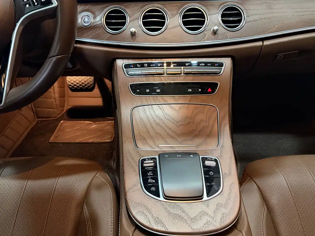 Mercedes-Benz E-Class 2023 E 300 L Luxury Model купить на сайте DeffCars