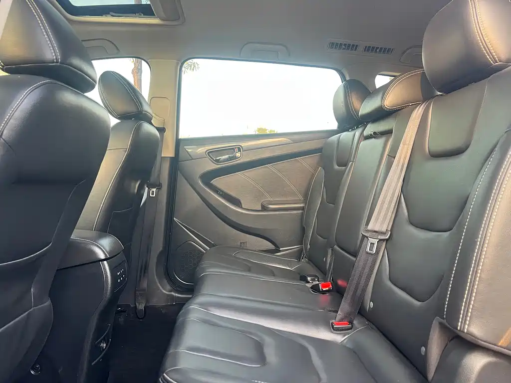 Fengguang 580 2017 1.5T CVT comfort model купить на сайте DeffCars