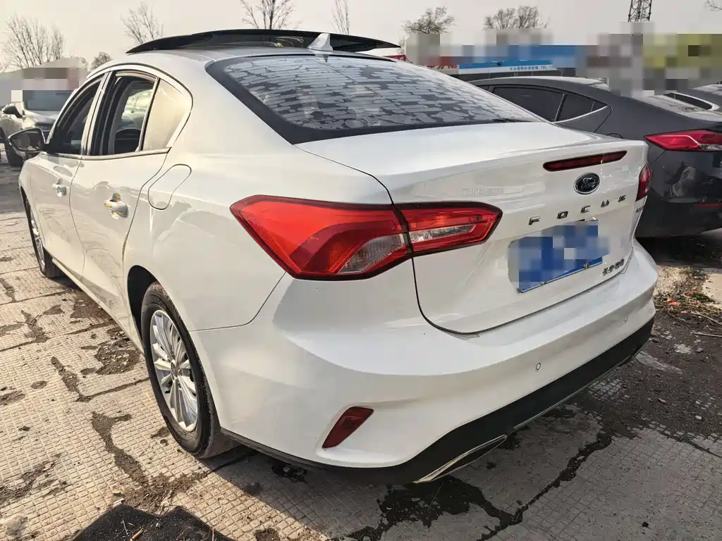 Focus 2021 Sedan EcoBoost 180 Automatic NeochaEDGE купить на сайте DeffCars