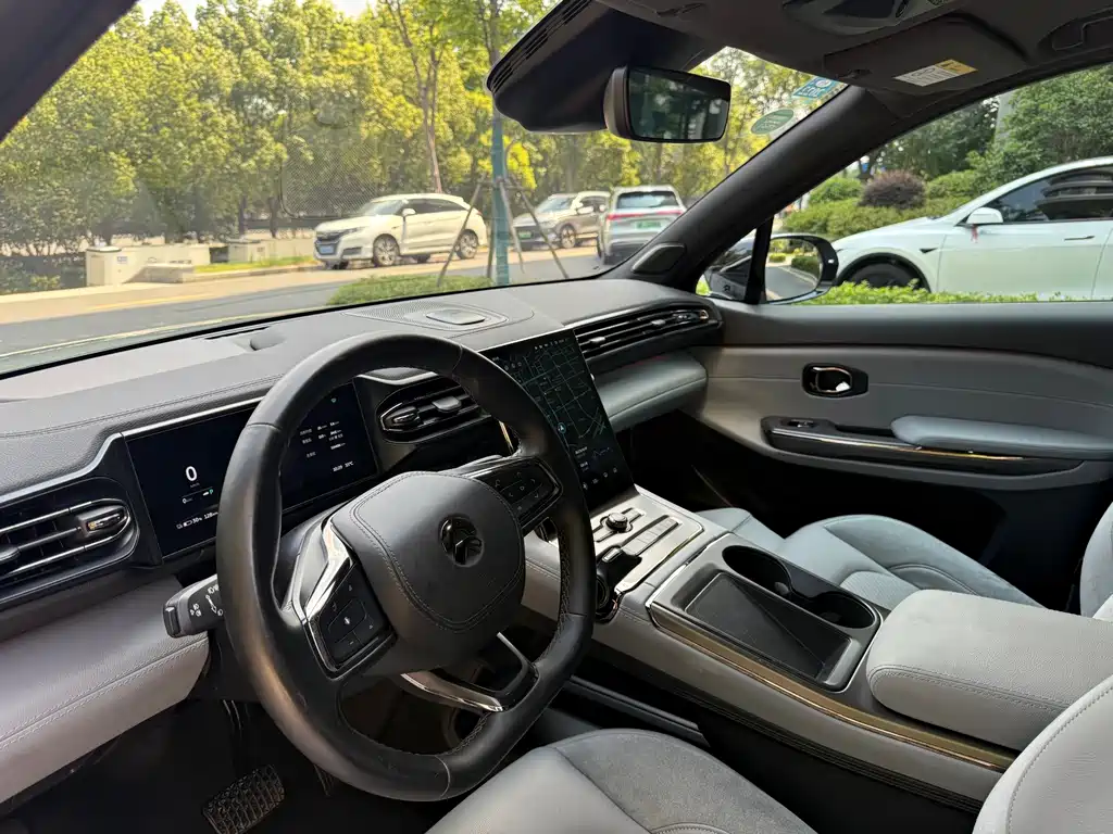 NiO ES6 2020 420km Sport Edition купить на сайте DeffCars