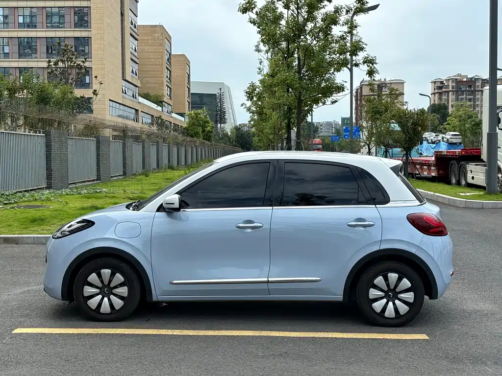 Wuling Bingo 2024 model 333km Lingxi Internet model купить на сайте DeffCars