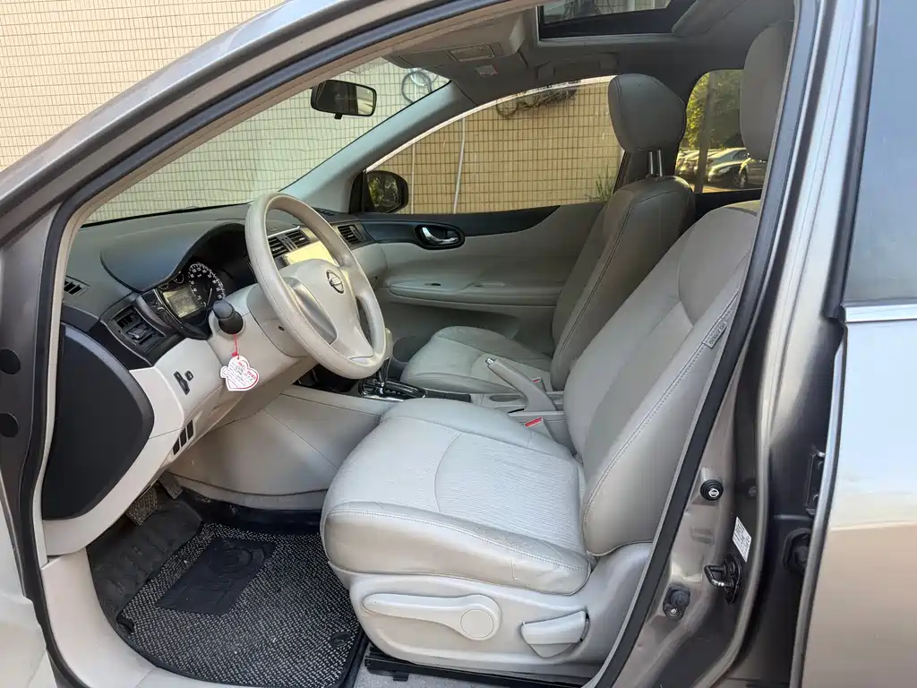Tiida 2011 1.6L CVT comfort model купить на сайте DeffCars