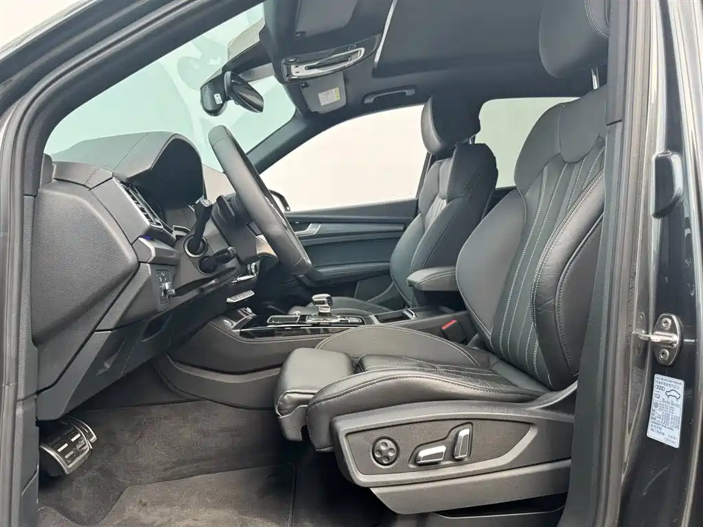 Audi Q5L 2023 40T luxury and dynamic model купить на сайте DeffCars