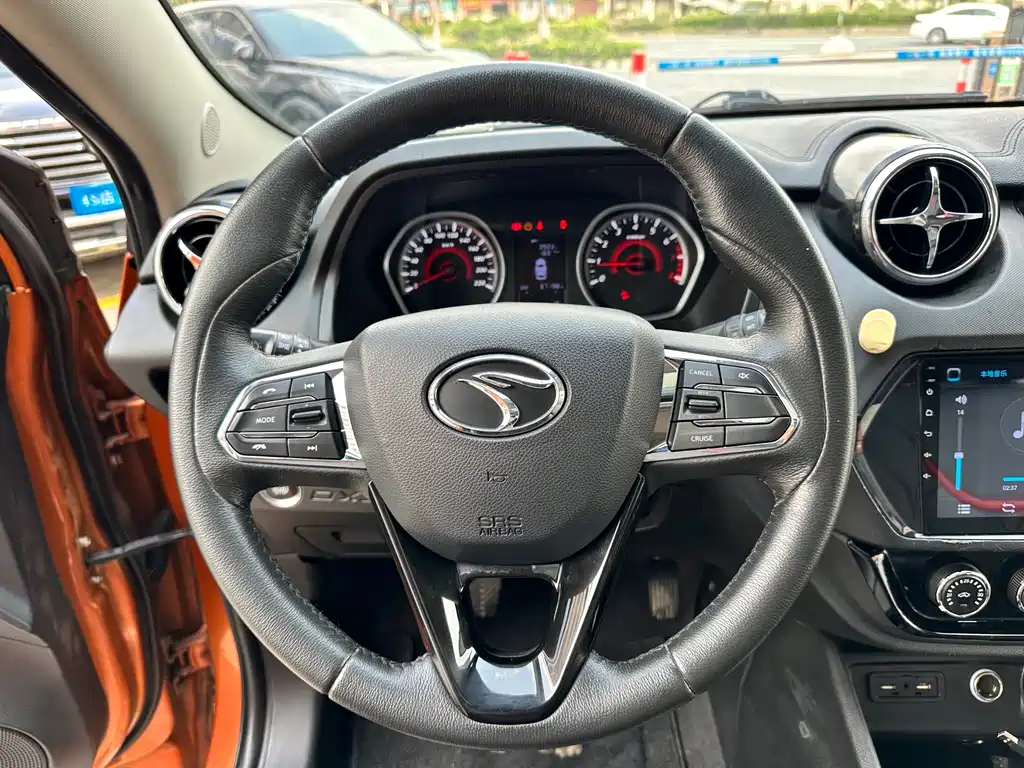 Southeast DX3 2018 1.5L manual premium model купить на сайте DeffCars