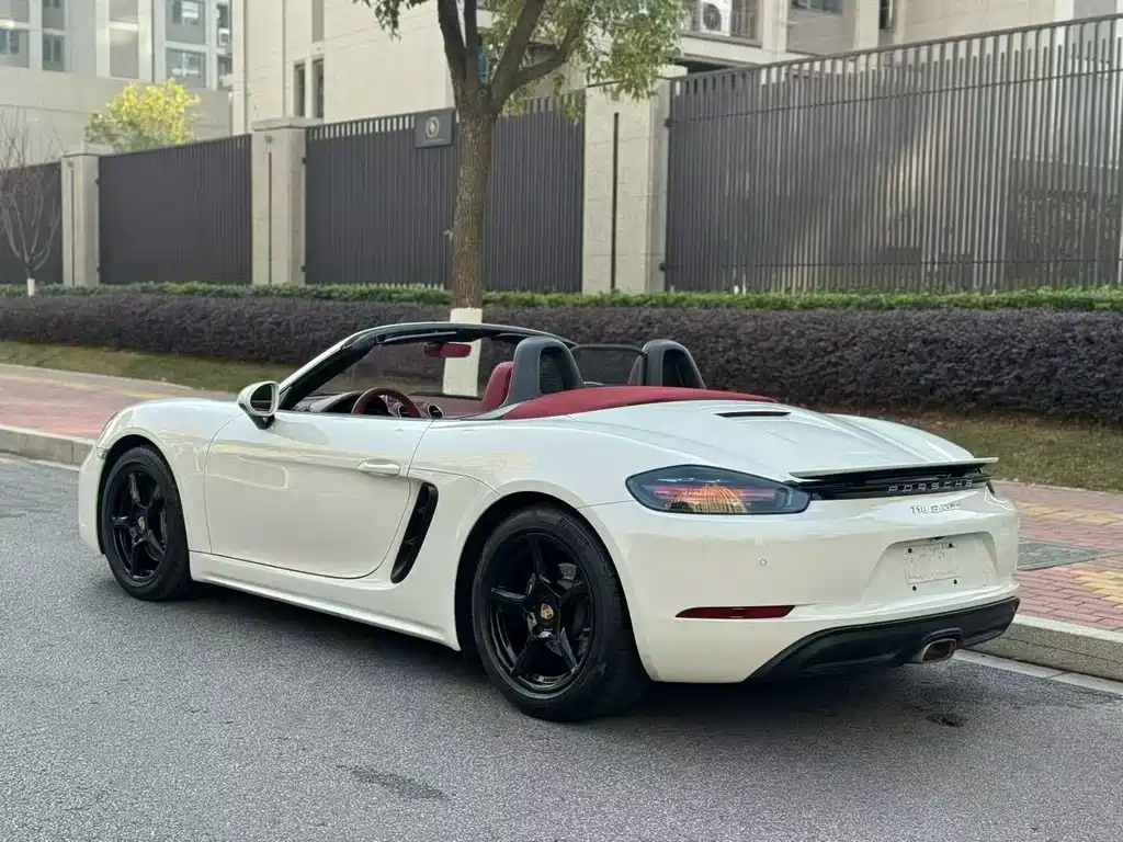 Porsche 718 2018 Boxster 2.0T купить на сайте DeffCars