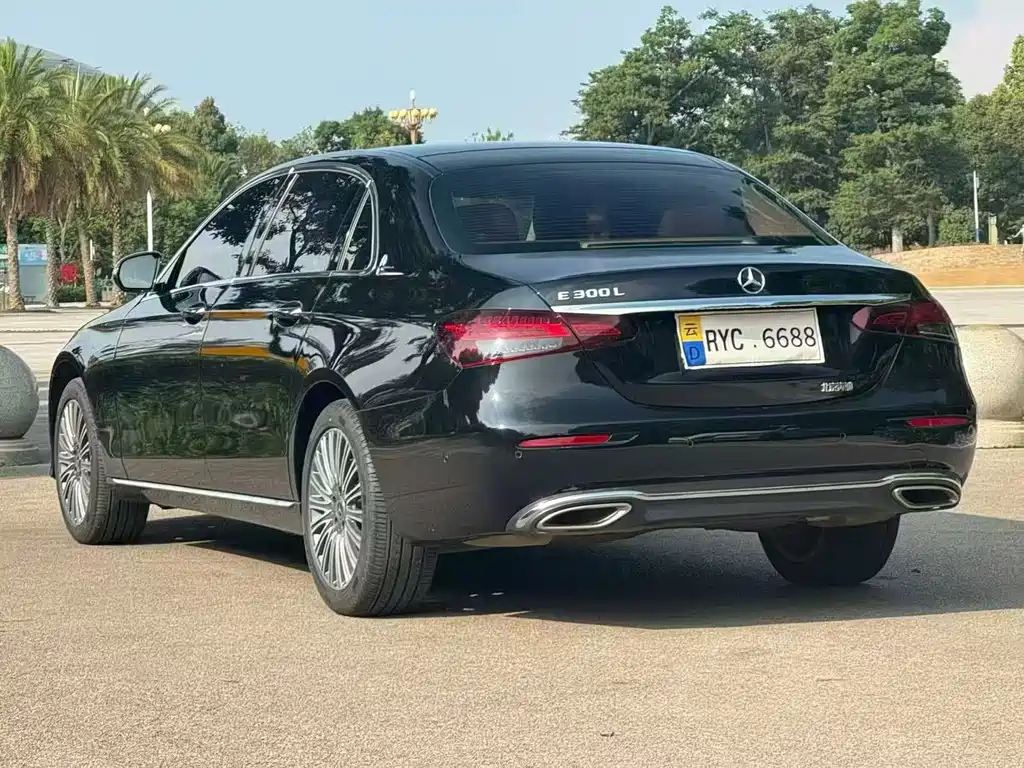 Mercedes-Benz E-Class 2023 E 300 L Sports Luxury купить на сайте DeffCars