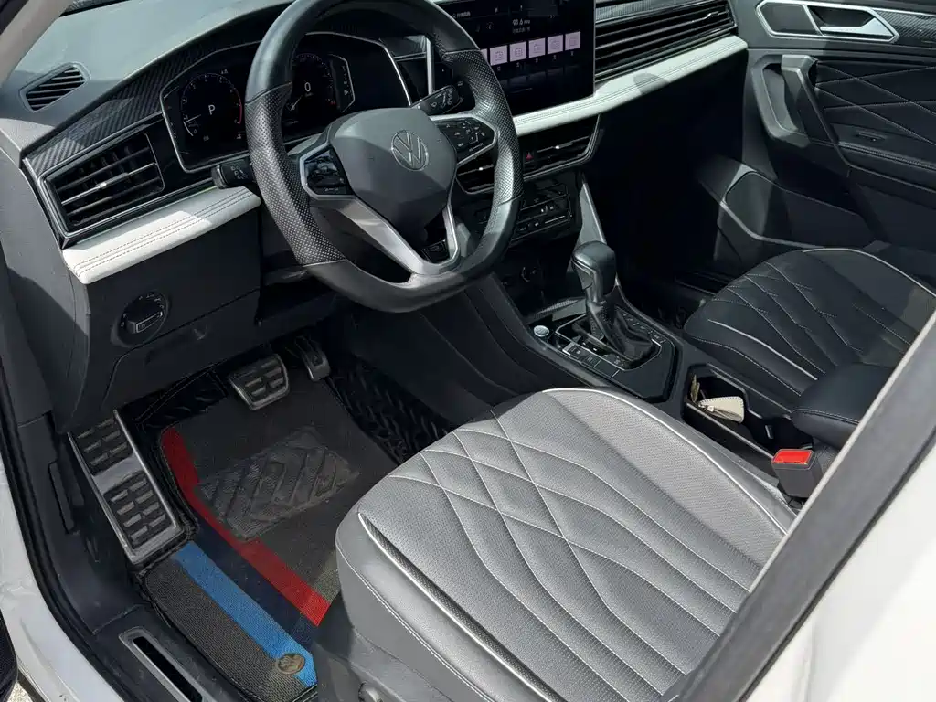 Tiguan L 2022 330TSI automatic two-wheel drive R-Line version купить на сайте DeffCars
