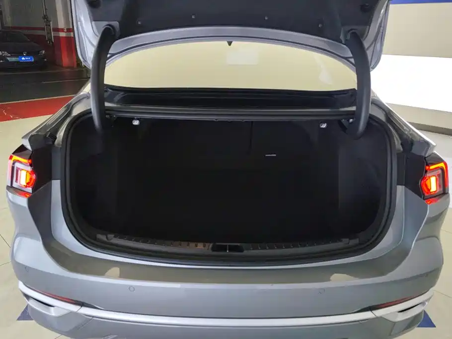 Mondeo 2025 1.5T EcoBoost Luxury купить на сайте DeffCars
