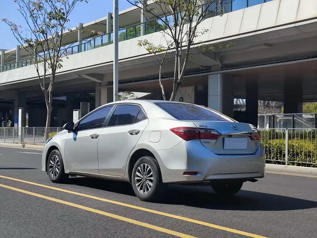 Corolla 2017 facelift 1.2T S-CVT GL купить на сайте DeffCars