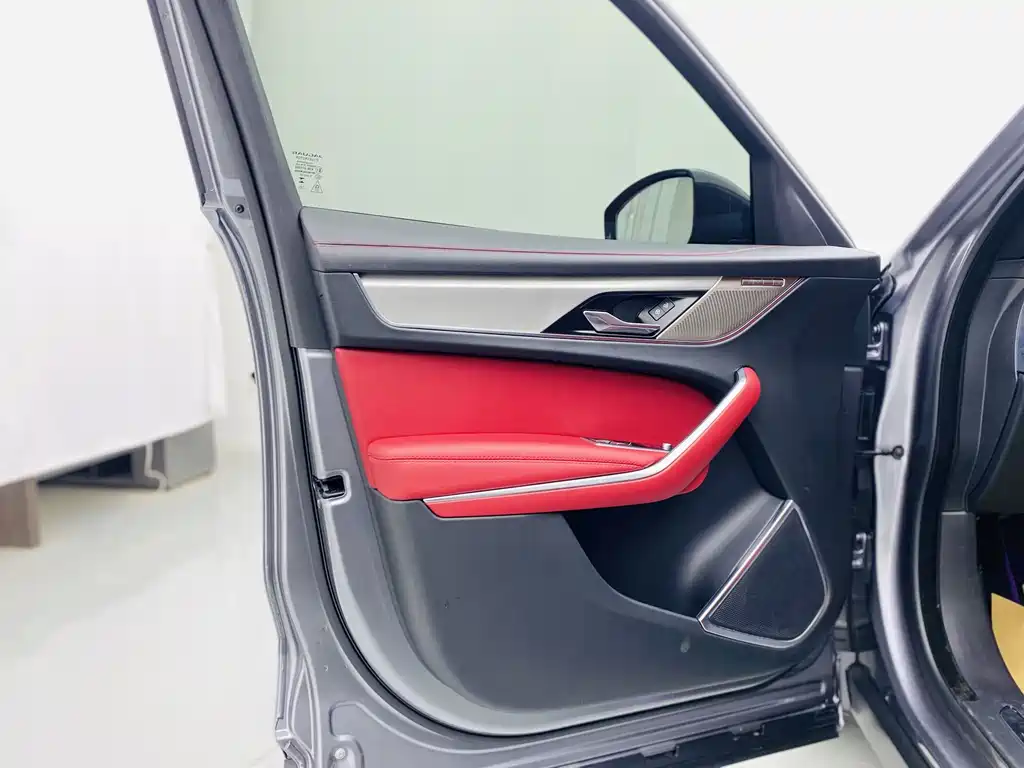 Jaguar F-PACE 2024 P250 R-Dynamic SE купить на сайте DeffCars