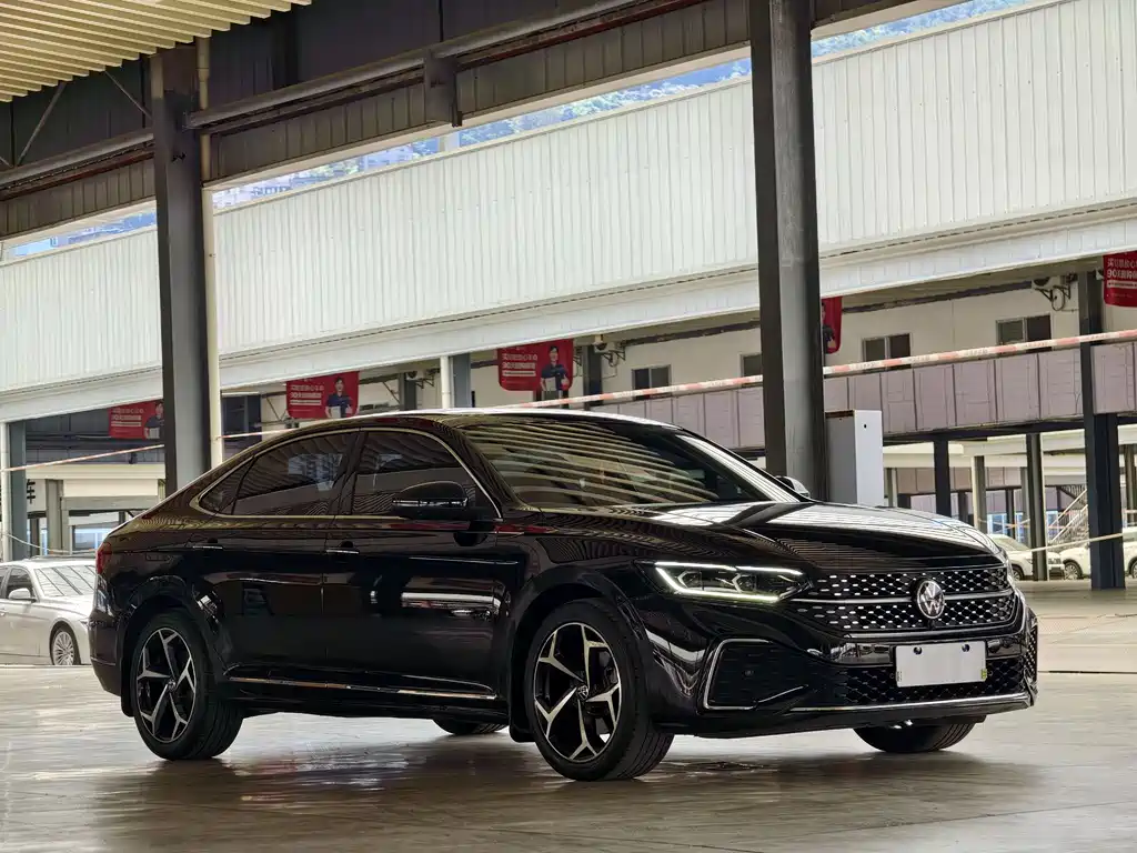 Passat 2023 Modified 330TSI Star Deluxe Edition купить на сайте DeffCars