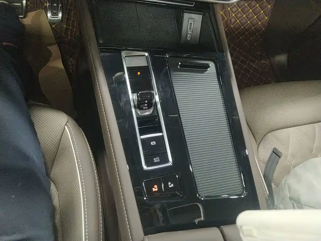 Weiran 2023 380TSI Premium Edition купить на сайте DeffCars