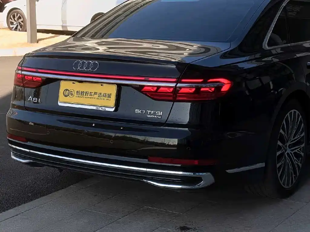 Audi A8 2023 A8L 50 TFSI quattro Premium Selection купить на сайте DeffCars