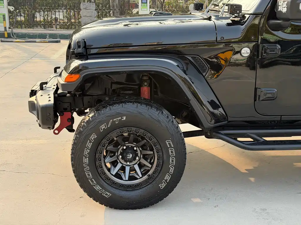 Wrangler 2021 2.0T Sahara four-door version купить на сайте DeffCars