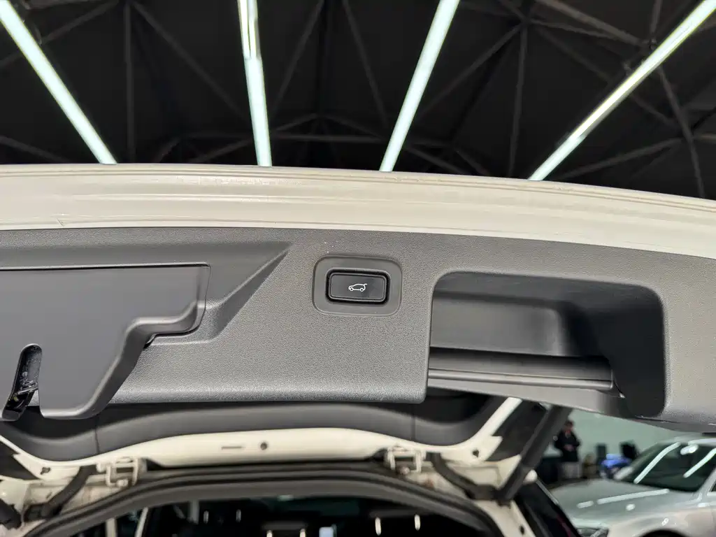 Discovery Sport 2020 249PS R-Dynamic Performance Edition купить на сайте DeffCars