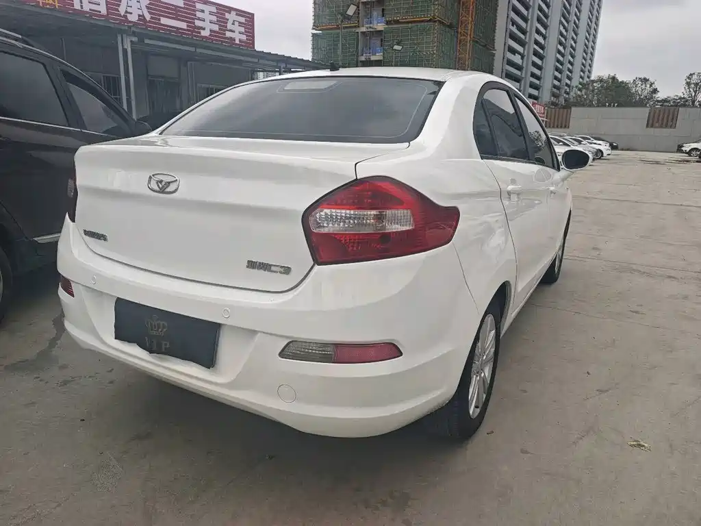 Kaiyi C3 2015 1.5L manual gold diamond type купить на сайте DeffCars