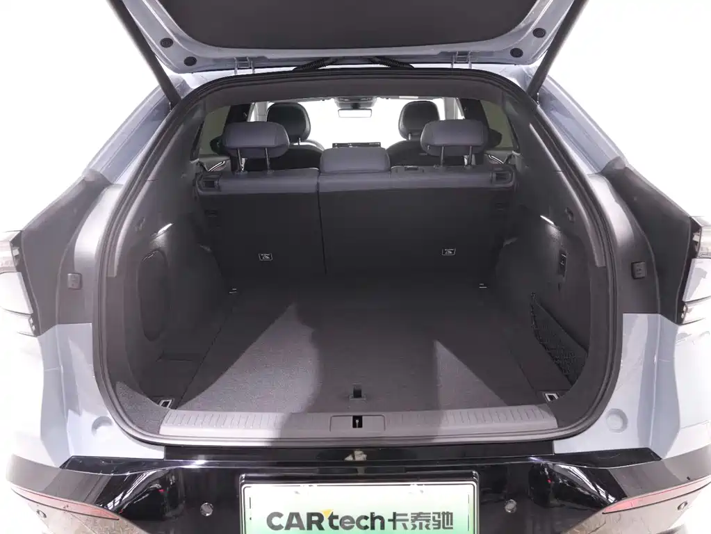 Xpeng G7 2025 Model 702 Super Long Battery Life Max купить на сайте DeffCars