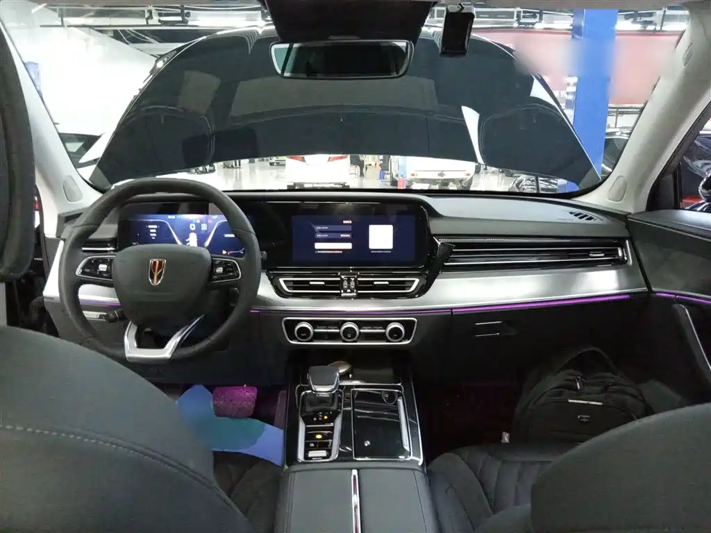 Hongqi HS5 2023 2.0T Qixiang Pro version купить на сайте DeffCars