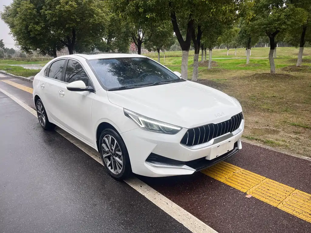 Kia K3 2021 facelift 1.5L CVT fashion version купить на сайте DeffCars