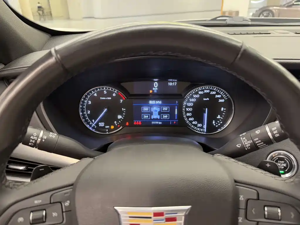 Cadillac XT4 2018 28T two-wheel drive luxury model купить на сайте DeffCars